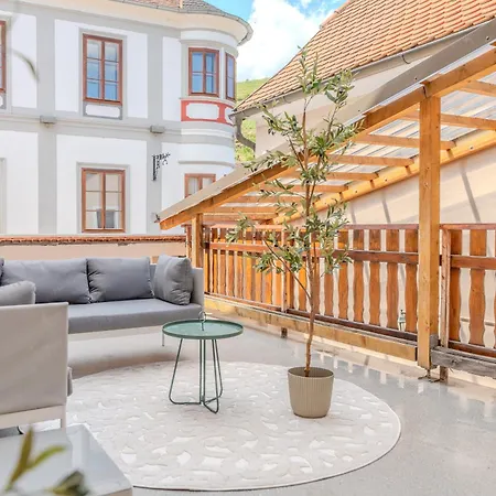The Cozy Townhouse - Donaublick Spitz Villa Spitz an der Donau Room photo